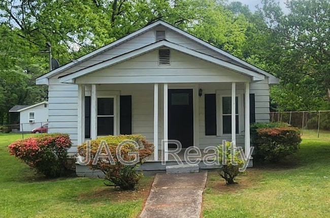 property at 2113 1st St