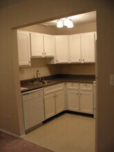 4909 Crooks Rd, Unit C2 in Royal Oak, MI - Building Photo - Building Photo