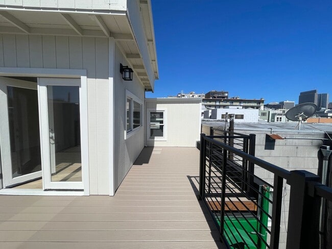 1367 Grant Ave in San Francisco, CA - Building Photo - Building Photo