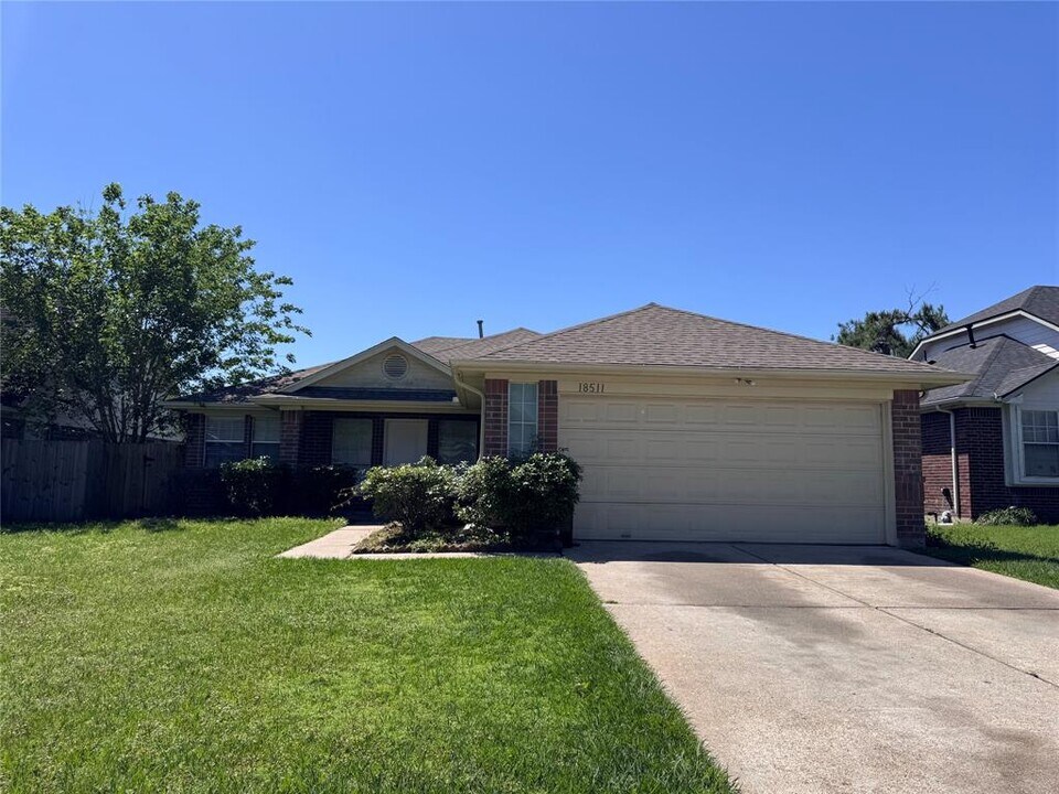 18511 Bridoon Dr in Cypress, TX - Building Photo