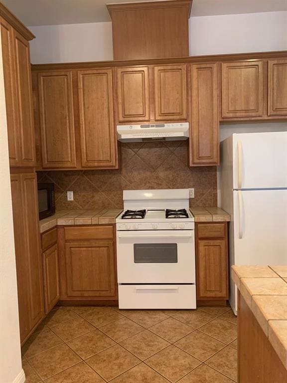 property at 1904 W 42nd St