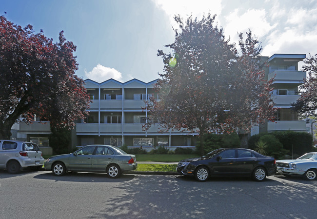 Cedarhurst Manor in Vancouver, BC - Building Photo - Building Photo