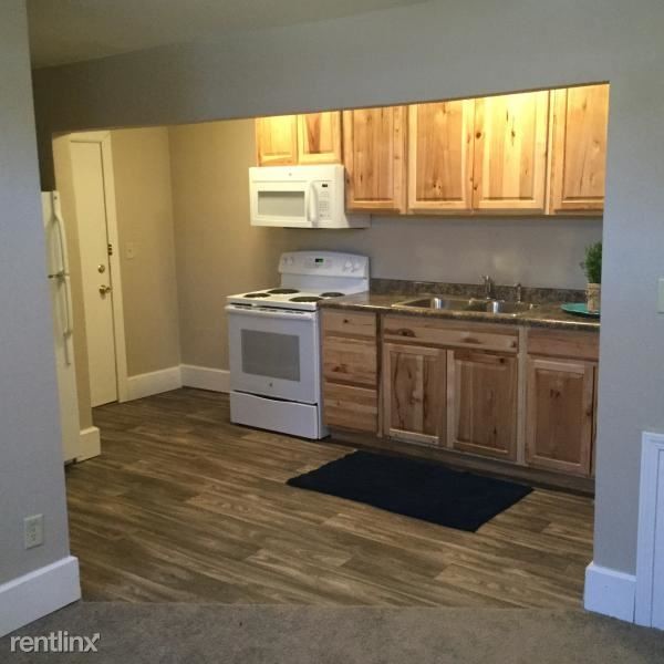 264 College St SE-Unit -Apt 7 in Valley City, ND - Foto de edificio