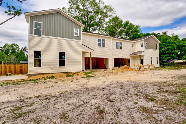 Liberty Landing in Wilmington, NC - Building Photo - Building Photo