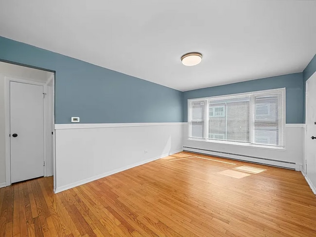 8921 S Cottage Grove Ave in Chicago, IL - Building Photo - Building Photo