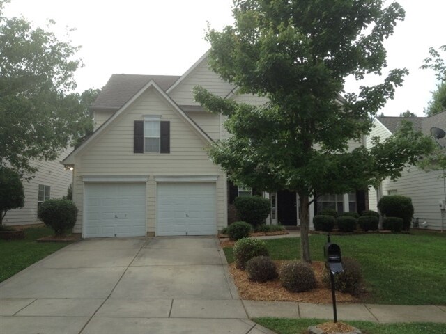 129 Autry Ave in Mooresville, NC - Building Photo