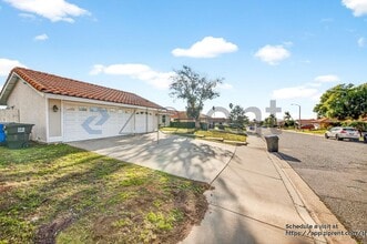 1745 Buckeye St in Highland, CA - Building Photo - Building Photo