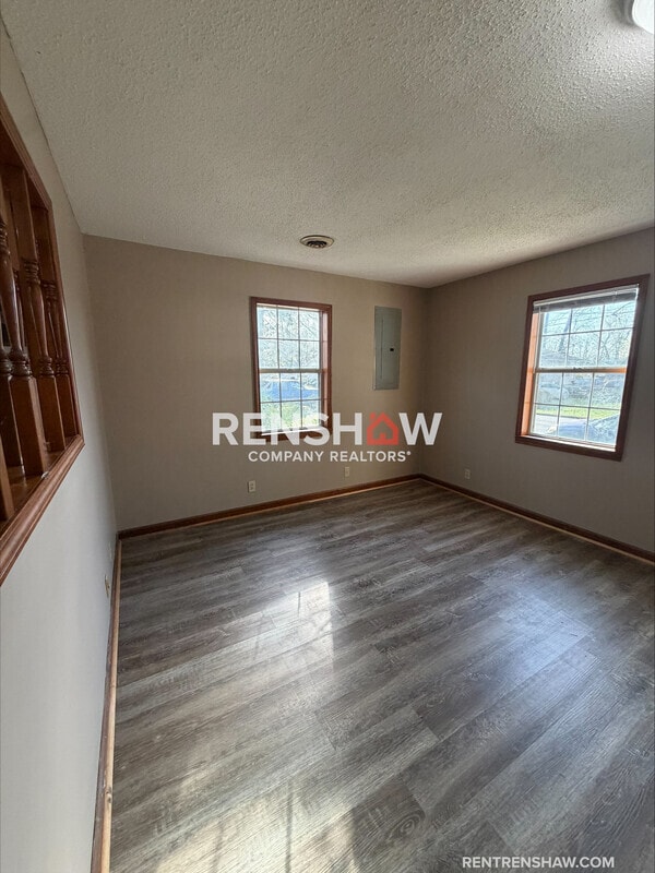 111 Etheridge St in Humboldt, TN - Building Photo - Building Photo