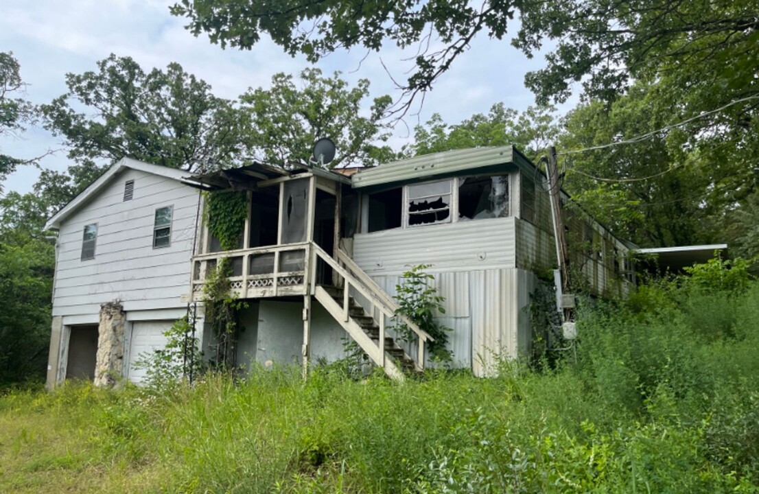 109 Boreas Dr in Desoto, MO - Foto de edificio