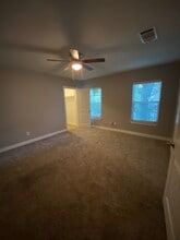 1535 E Elmore Ave in Dallas, TX - Building Photo - Building Photo