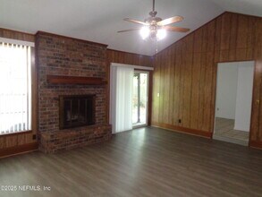 812 Maplewood Ln in Orange Park, FL - Building Photo - Building Photo