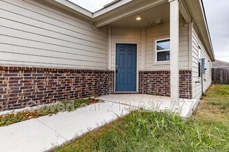 1123 Thea Cv in New Braunfels, TX - Building Photo - Building Photo