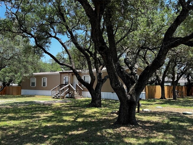 1007 Scott St in Kyle, TX - Building Photo - Building Photo