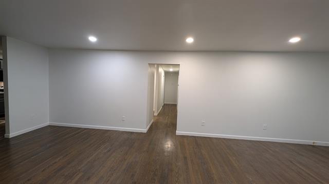 1406 Eastus Dr in Dallas, TX - Building Photo