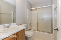 1025 Riverclift Dr photo'