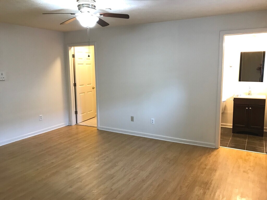 The Sheldrake Apartments Indianapolis, IN Apartments