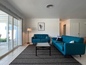 42995 Texas Ave in Palm Desert, CA - Building Photo - Building Photo