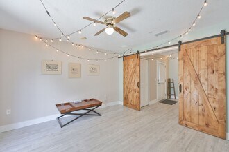 1307 Salem Orchard Ln in Brandon, FL - Building Photo - Building Photo