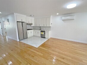 36-31 171st St in Queens, NY - Building Photo - Building Photo