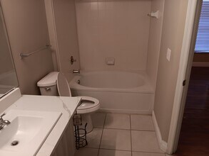 5048 Lantana Rd in Lake Worth Beach, FL - Building Photo - Building Photo
