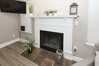 1370 Cassidy Ct in Mount Pleasant, SC - Foto de edificio - Building Photo