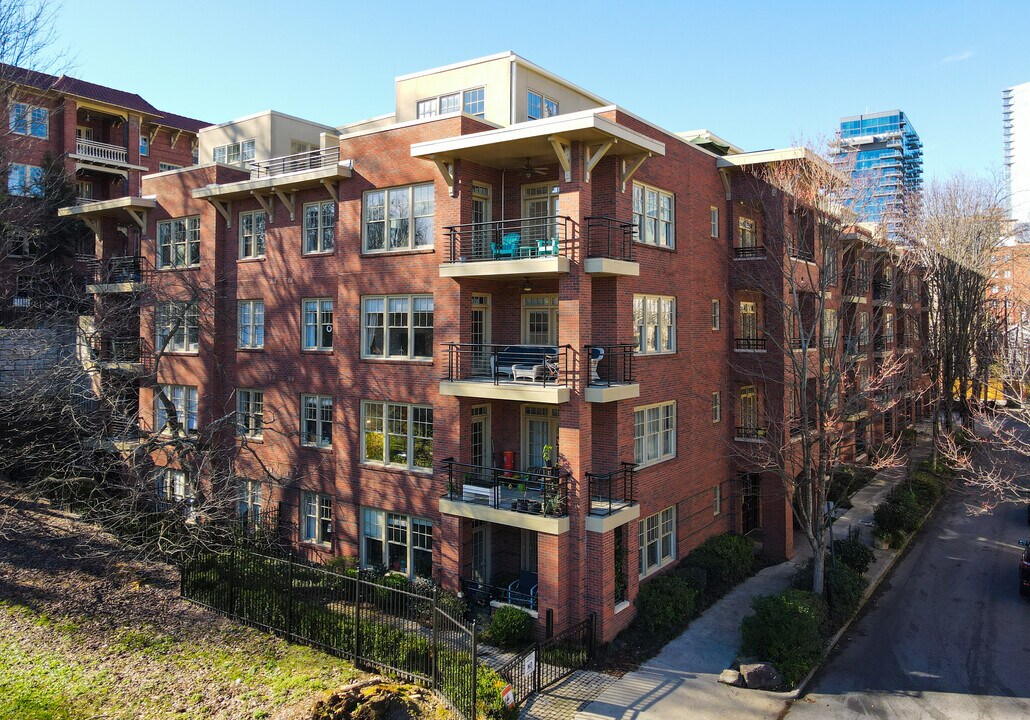 273 12th St NE in Atlanta, GA - Foto de edificio