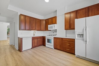 2609 W Iowa St, Unit 2 in Chicago, IL - Building Photo - Building Photo