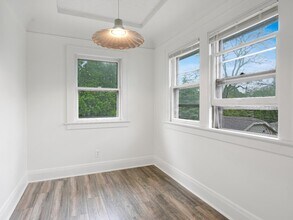 6506 Milwaukee Ave in Wauwatosa, WI - Building Photo - Building Photo