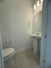 4286 Efendi Dr in Lantana, FL - Building Photo - Building Photo