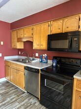 912 Pineland Ave in Hinesville, GA - Building Photo - Building Photo