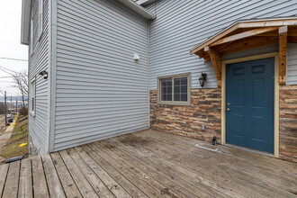778 W 8th St in Dubuque, IA - Building Photo - Building Photo
