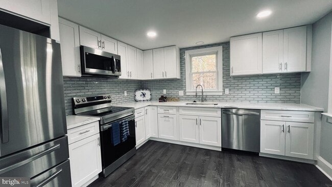 10 Jesse Curtis Ln in Fredericksburg, VA - Building Photo - Building Photo