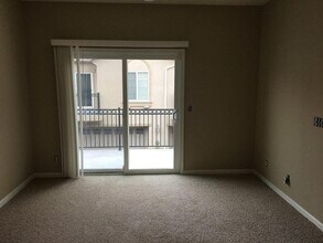 3301 N Park Dr, Unit Main Unit in Sacramento, CA - Building Photo - Building Photo