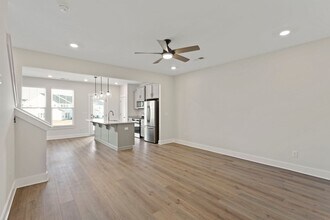 421 Hazelcote Rd in Greenville, SC - Building Photo - Building Photo