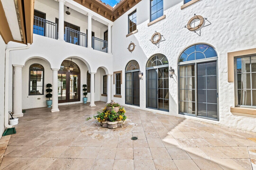 7040 Long Leaf Dr in Parkland, FL - Building Photo