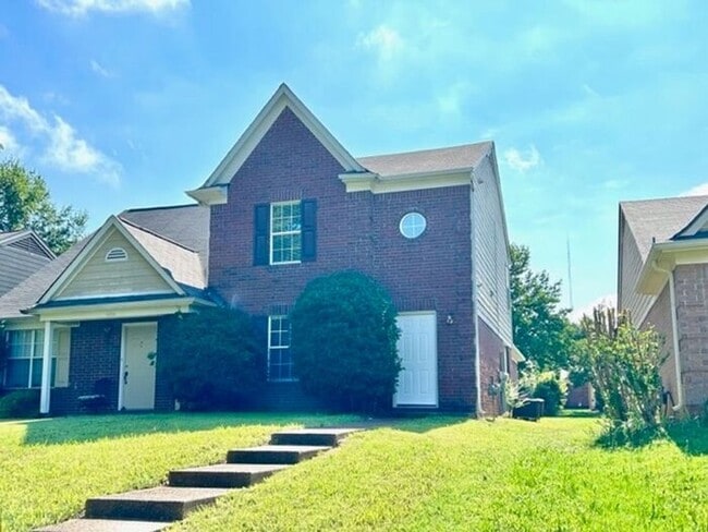 1090 Whitten Rd in Memphis, TN - Foto de edificio - Building Photo