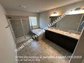 6918 Honeylocust Ct NE in Lacey, WA - Building Photo - Building Photo