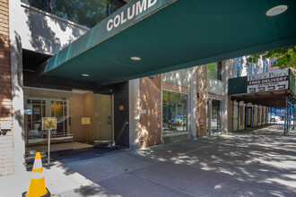 Columbus House Condominiums in New York, NY - Foto de edificio - Building Photo