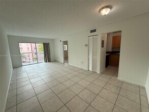 2920 SW 28th Terrace in Miami, FL - Building Photo - Building Photo