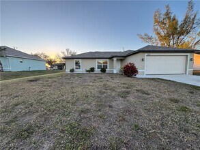 3022 SW 14th Ct in Cape Coral, FL - Building Photo - Building Photo