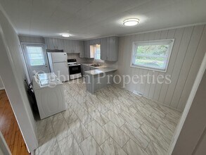 1104 Oak Grove Rd SW in Winston-Salem, NC - Building Photo - Building Photo