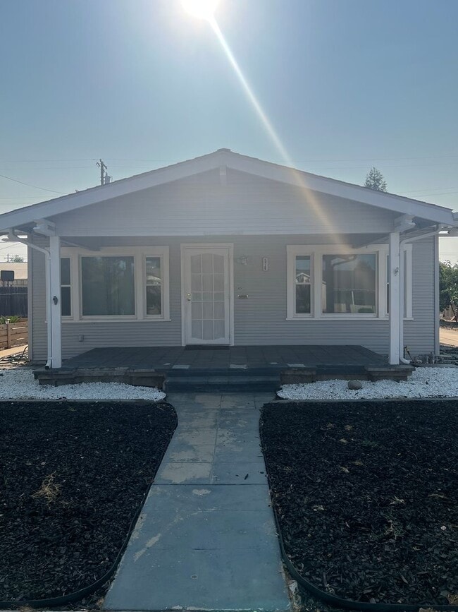 property at 578 N Acacia Ave