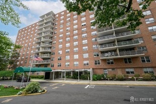 301 Beech St in Hackensack, NJ - Building Photo