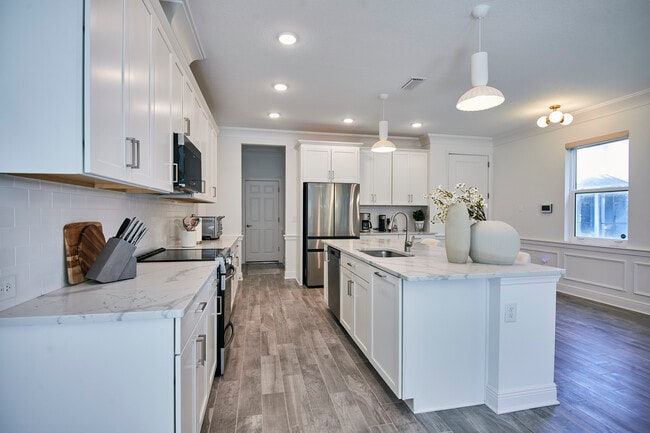 property at 4028 Via Sienna Cir