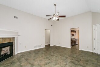 8682 Cat Tail Dr in Southaven, MS - Foto de edificio - Building Photo