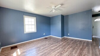 416 Garrison Ave, Unit 2