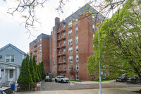 The Thornton Place in Forest Hills, NY - Building Photo - Building Photo