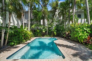 3143 Day Ave in Miami, FL - Building Photo
