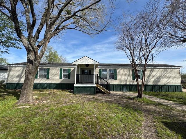 property at 1204 Traders Rd