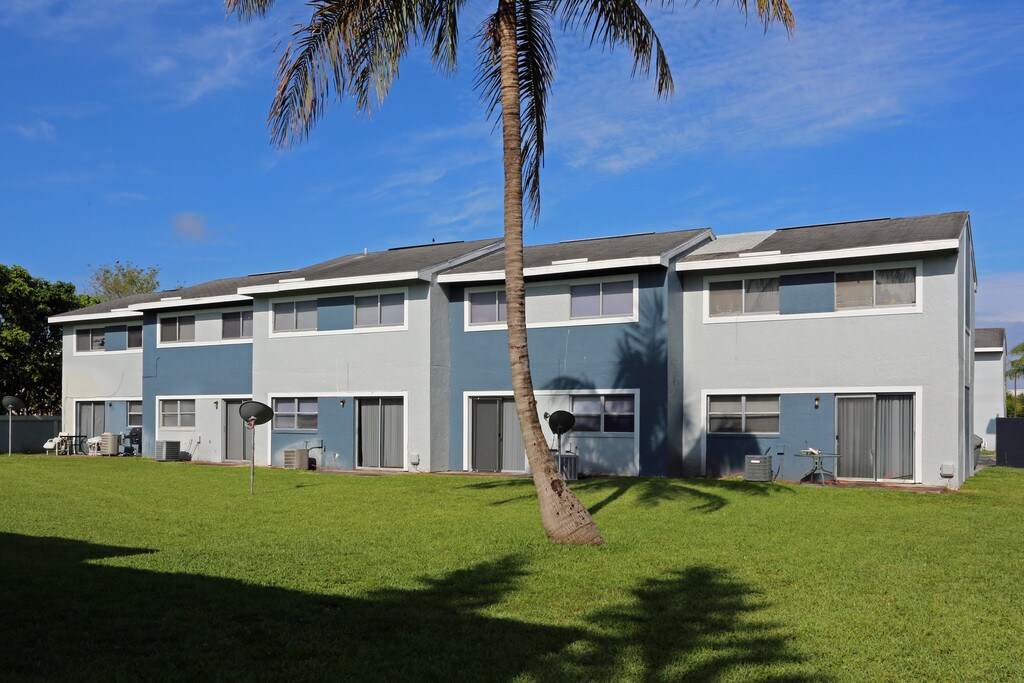 Spinnaker Landing Apartments in Riviera Beach, FL